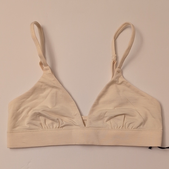 Organic Basics Soft Touch Veil Triangle Bralette Core Shorty Soft Vanilla - XS/S - Picture 2 of 16